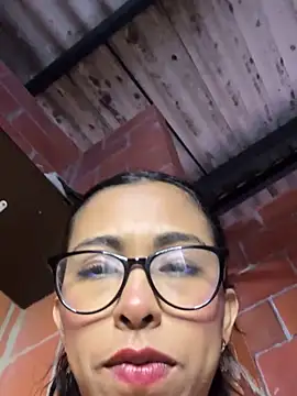Emma  cumlovee online show from 30, 4, 2026