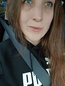 Jeannie 69 andahalf online show from 13, 5, 2026