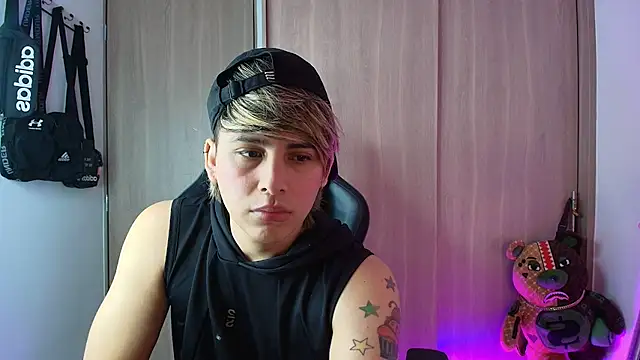 brunothompson3 online show from 25, 9, 2025