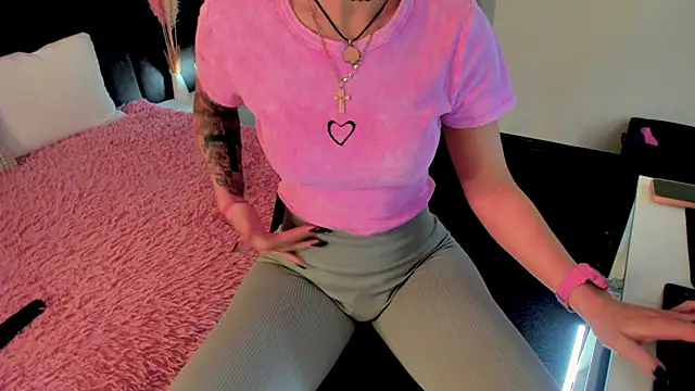 Kira Key online show from 23, 9, 2025