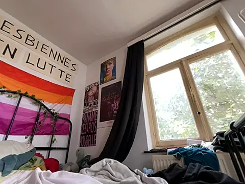 Snapshot of Styxlust chatting on 12, 9, 2025 Styxlust online show from 12, 9, 2025