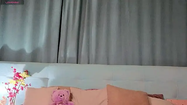 Snapshot of Aurora_Bennet chatting on 18, 2, 2026 Aurora Bennet online show from 18, 2, 2026