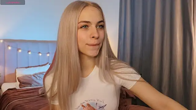 ShinyBarbie online show from 27, 11, 2025