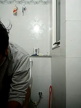 Snapshot of vardh033 chatting on 25, 3, 2026 vardh033 online show from 25, 3, 2026