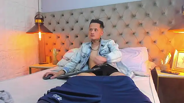 SkinnyZetth online show from 25, 10, 2025