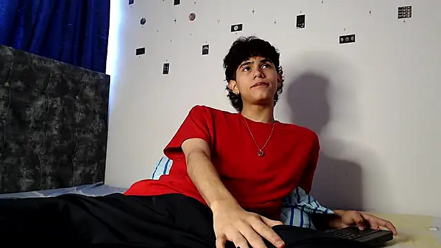 Snapshot of alexmark_ chatting on 30, 4, 2026 alexmark online show from 30, 4, 2026