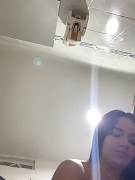 Luciaparker03 online show from 20, 11, 2025