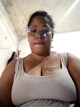 Big ass submissive online show from 25, 10, 2025