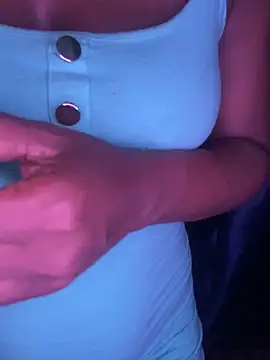 Snapshot of Rozanna_here chatting on 2, 10, 2025 Rozanna here online show from 2, 10, 2025