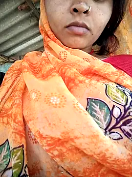 Snapshot of Monika_thakurr chatting on 8, 5, 2026 Monika thakurr online show from 8, 5, 2026