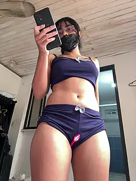 Snapshot of Kyra__Rose chatting on 2, 2, 2026 Kyra Rose online show from 2, 2, 2026