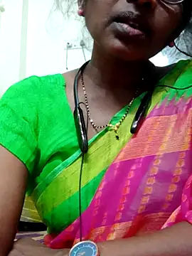 Snapshot of hotmahitha chatting on 7, 6, 2026 hotmahitha online show from 7, 6, 2026