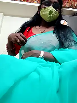 Snapshot of hotmahitha chatting on 23, 6, 2026 hotmahitha online show from 23, 6, 2026
