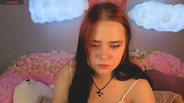 Snapshot of Alis_Platt chatting on 23, 4, 2026 Alis Platt online show from 23, 4, 2026
