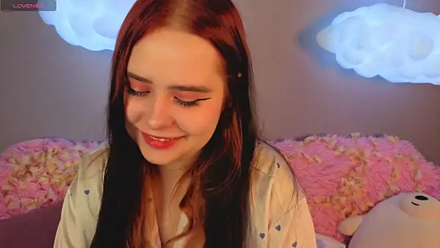 Snapshot of Alis_Platt chatting on 19, 5, 2026 Alis Platt online show from 19, 5, 2026