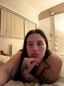 Victoriasteel online show from 4, 11, 2025