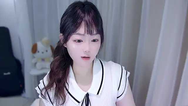 Snapshot of YUANYUAN-A chatting on 12, 11, 2025 YUANYUAN-A online show from 12, 11, 2025