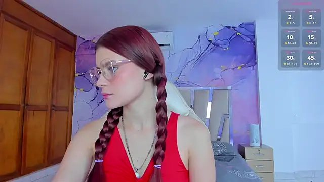 Snapshot of EvaKalifa chatting on 10, 9, 2025 EvaKalifa online show from 10, 9, 2025