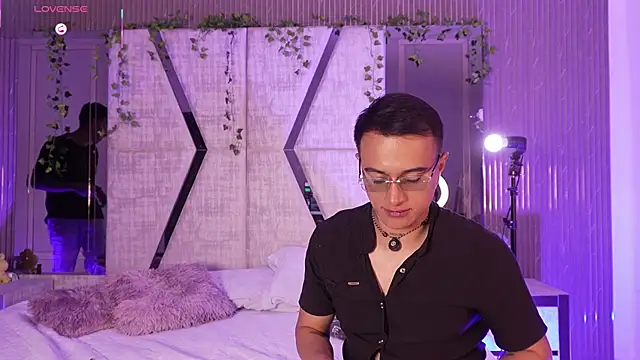 LiamDeep online show from 8, 1, 2026