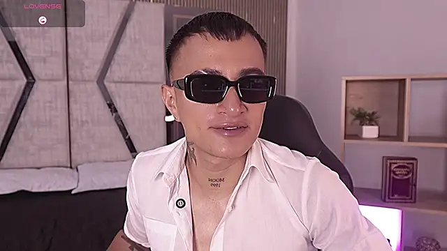 LiamDeep online show from 12, 2, 2026