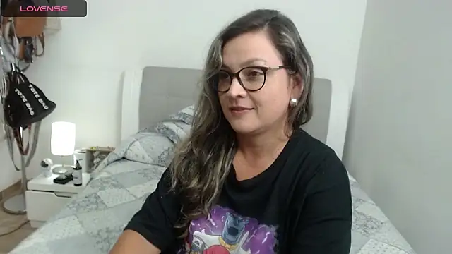 Snapshot of sophie_lopez1 chatting on 5, 2, 2025 sophie lopez1 online show from 5, 2, 2025