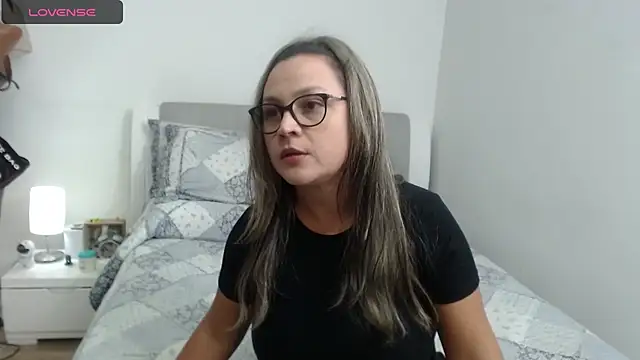 Snapshot of sophie_lopez1 chatting on 8, 2, 2025 sophie lopez1 online show from 8, 2, 2025