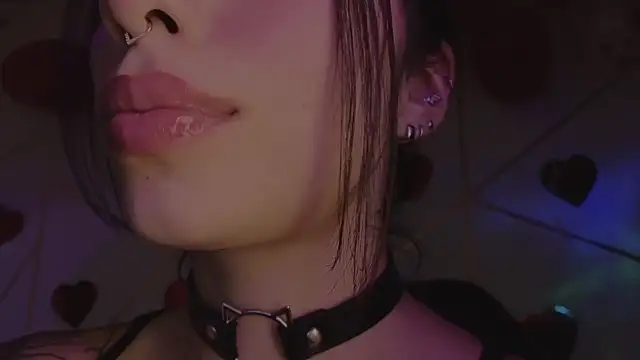 Hollyxx  online show from 18, 2, 2026