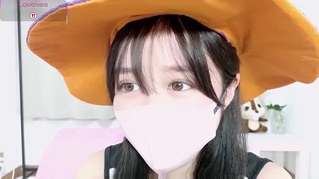 Snapshot of Anne_Anne_chan chatting on 31, 10, 2025 Anne Anne chan online show from 31, 10, 2025