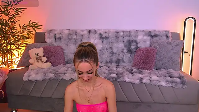 Snapshot of AmyKent_ chatting on 19, 5, 2026 AmyKent online show from 19, 5, 2026