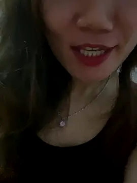 Snapshot of Pyy07 chatting on 8, 11, 2025 Pyy07 online show from 8, 11, 2025