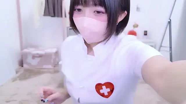 Hinata Sun online show from 18, 2, 2026