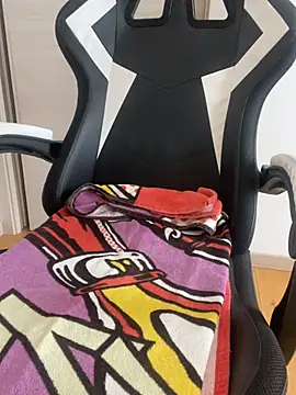 bananasex204 online show from 4, 7, 2026
