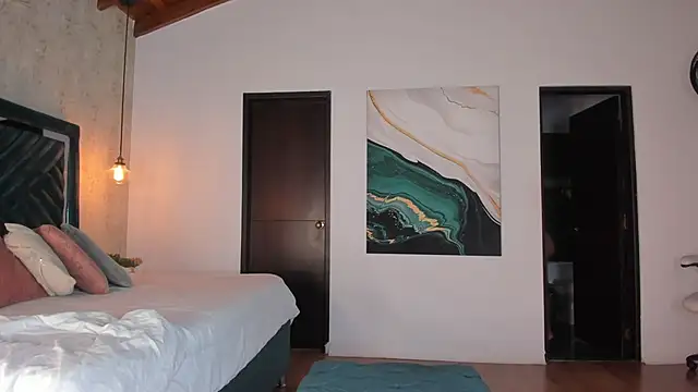 Sofi Moreno online show from 23, 10, 2025