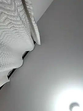 mia mancinii online show from 22, 4, 2026