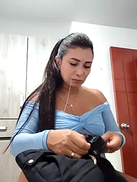 Snapshot of mia_mancinii chatting on 14, 5, 2026 mia mancinii online show from 14, 5, 2026