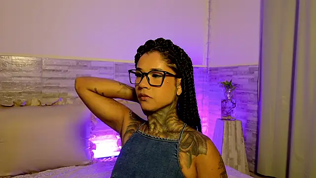 Snapshot of xbigpeach chatting on 17, 5, 2026 xbigpeach online show from 17, 5, 2026
