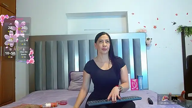 cortney tayler online show from 26, 11, 2025