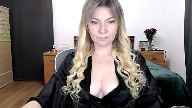 ParadiseAlina online show from 9, 11, 2025