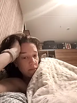 Snapshot of JezebelDutch chatting on 9, 3, 2026 JezebelDutch online show from 9, 3, 2026