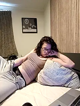 Snapshot of JezebelDutch chatting on 16, 4, 2026 JezebelDutch online show from 16, 4, 2026