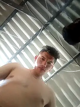 Snapshot of arrecho25cm chatting on 26, 9, 2025 arrecho25cm online show from 26, 9, 2025