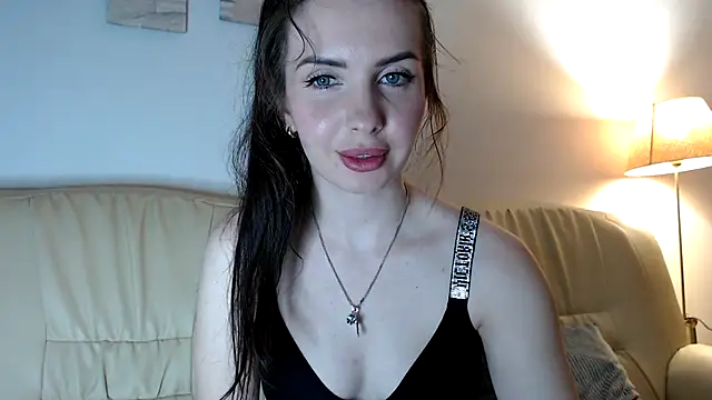 Snapshot of _raspberry_paradise chatting on 15, 9, 2025  raspberry paradise online show from 15, 9, 2025