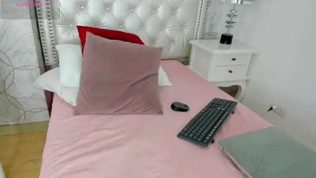 amara rousse online show from 13, 10, 2025