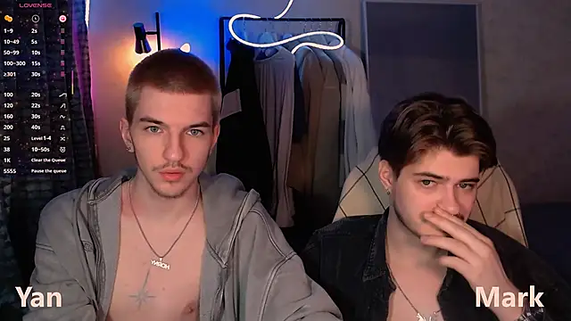 Snapshot of itsyanbb chatting on 22, 11, 2025 itsyanbb online show from 22, 11, 2025