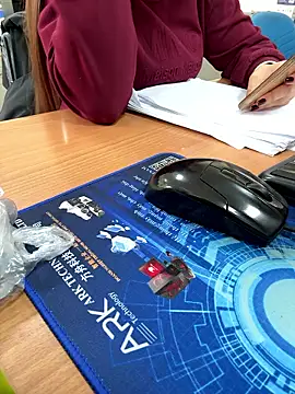 Snapshot of ThuPhuong-Tr chatting on 14, 1, 2026 ThuPhuong-Tr online show from 14, 1, 2026