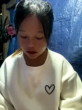 Snapshot of O_o_UwU_o_O chatting on 27, 9, 2025 O o UwU o O online show from 27, 9, 2025