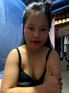 Snapshot of O_o_UwU_o_O chatting on 31, 10, 2025 O o UwU o O online show from 31, 10, 2025