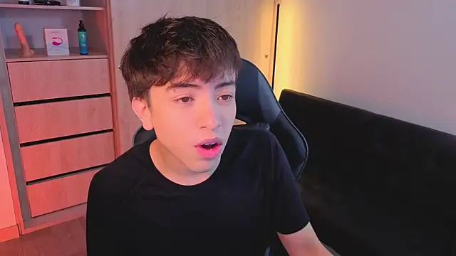 onlinenico online show from 8, 10, 2025