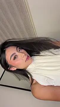 Snapshot of Tessa__Winslow chatting on 28, 3, 2026 Tessa Winslow online show from 28, 3, 2026