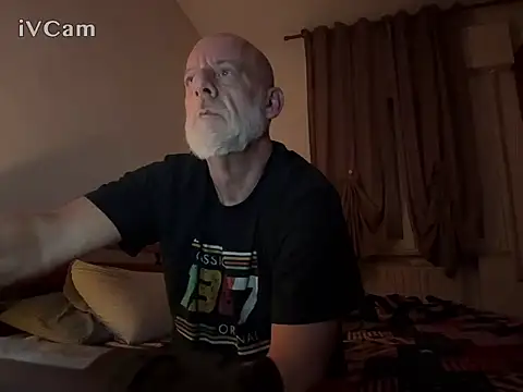 Snapshot of Pigna16PSRN chatting on 10, 4, 2026 Pigna16PSRN online show from 10, 4, 2026